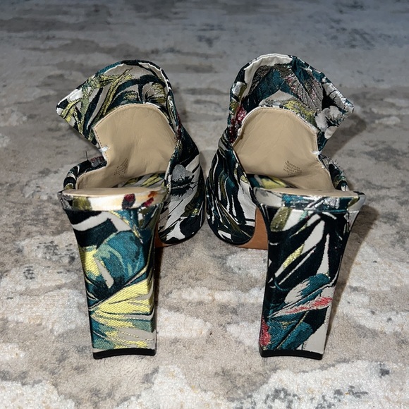 Marc Fisher Mules - Picture 3 of 4